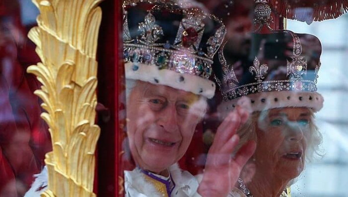 Charles III et Camilla lors de son couronnement.