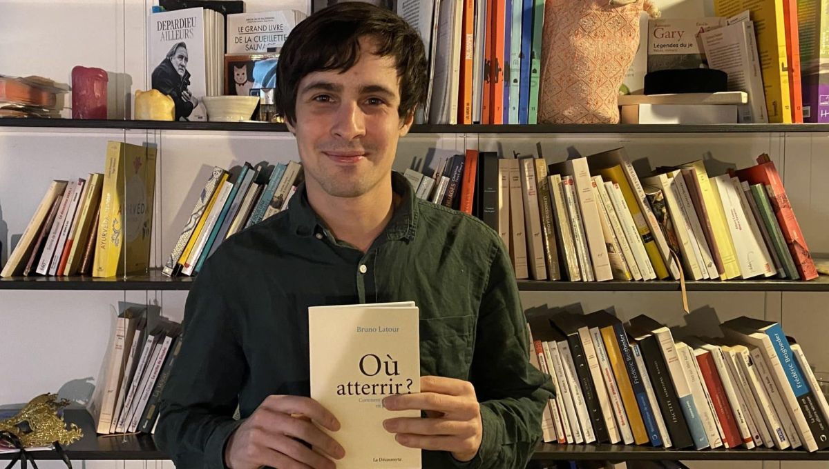 Davide et son livre inspirant.