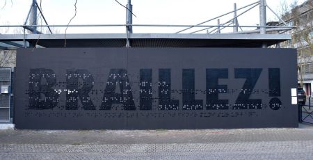FRESQUE_EN_BRAILLE_PHOTO.JPG