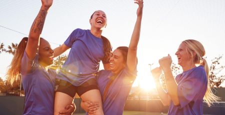 Créer des nouvelles vocations dans le football féminin avec Footeuses