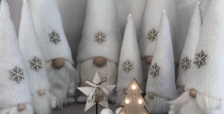 GNOMES.JPEG