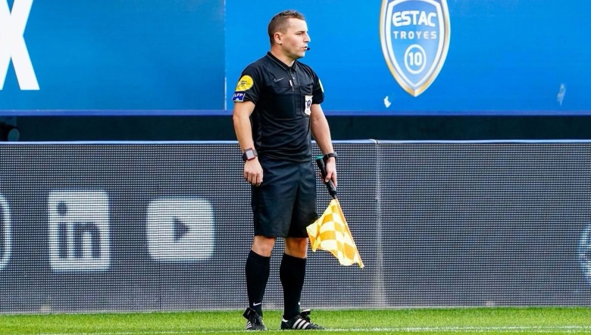 Brice Parinet, arbitre de Ligue 1 et professeur d'histoire géographie