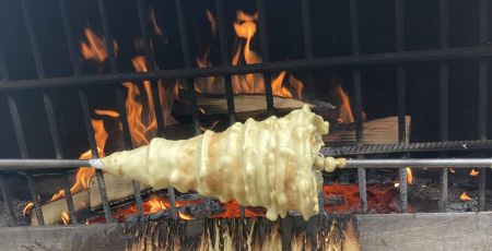 Spécialités aveyronnaises : découvrez le gâteau à la broche