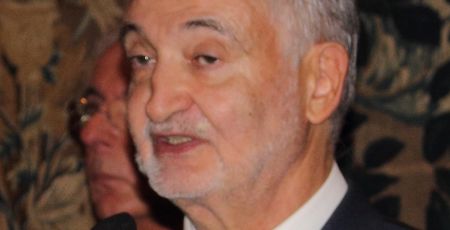 Jacques_Attali_en_2015.jpg