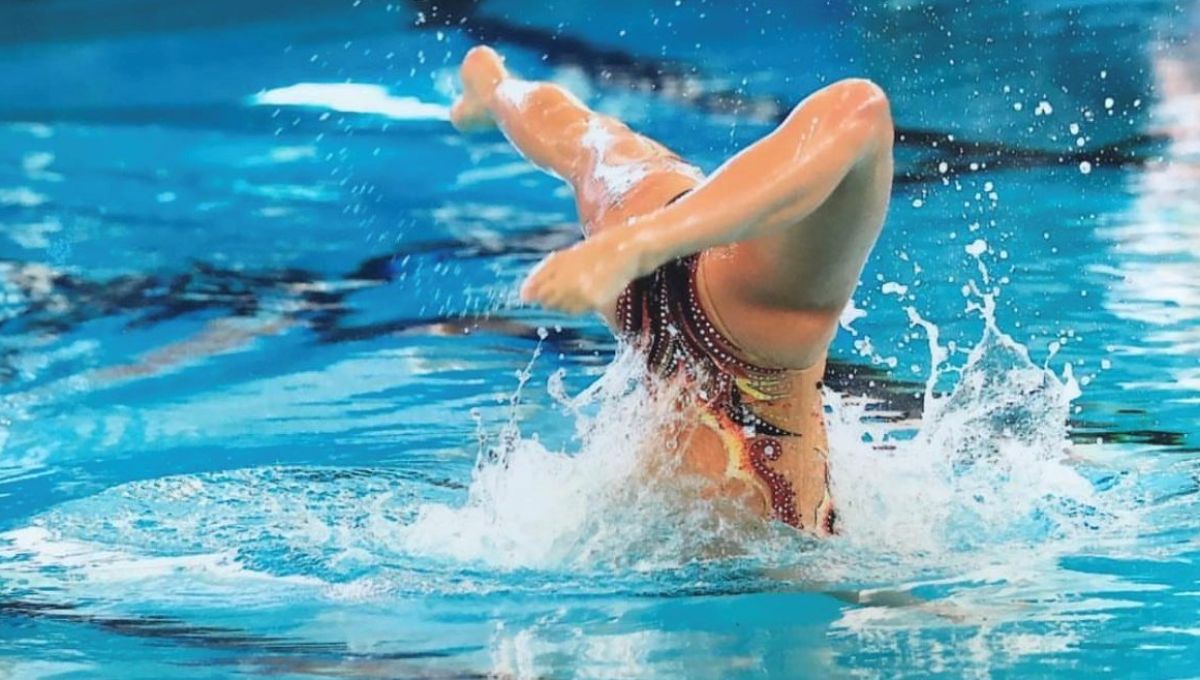 Jade Hestroffer, championne de France de natation artistique