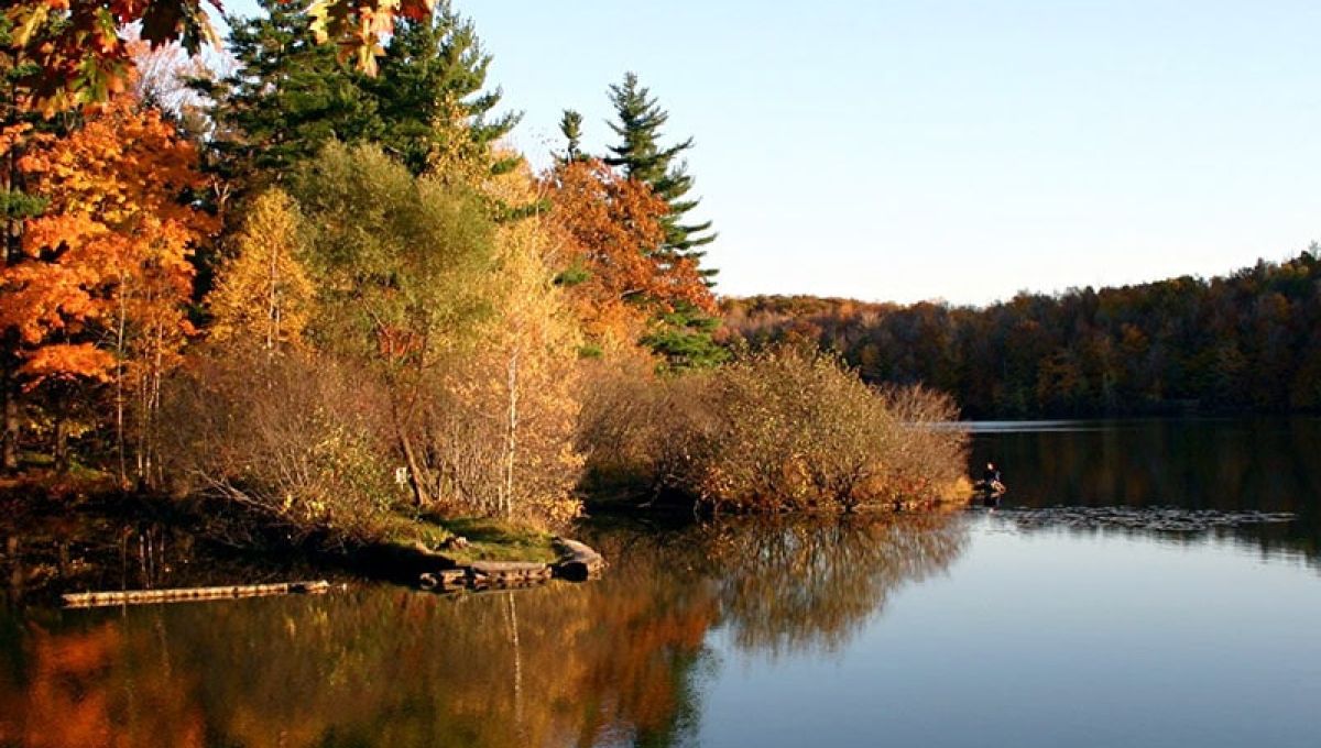 Lac_du_Moulin_.JPG