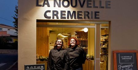 Marie Alix Delmotte et sa soeur Mathilde. Une entrepreneuse qui oeuvre dans l'harmonie