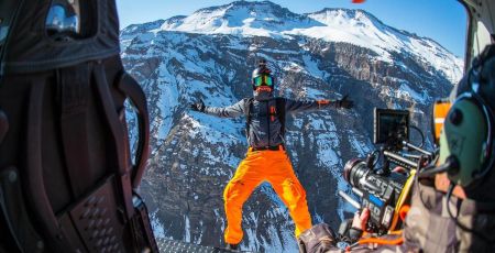 Ski base jump