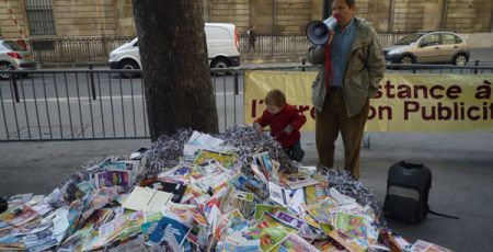 « Oui Pub » l’autocollant pour recevoir de la publicité dans sa boite aux lettres
