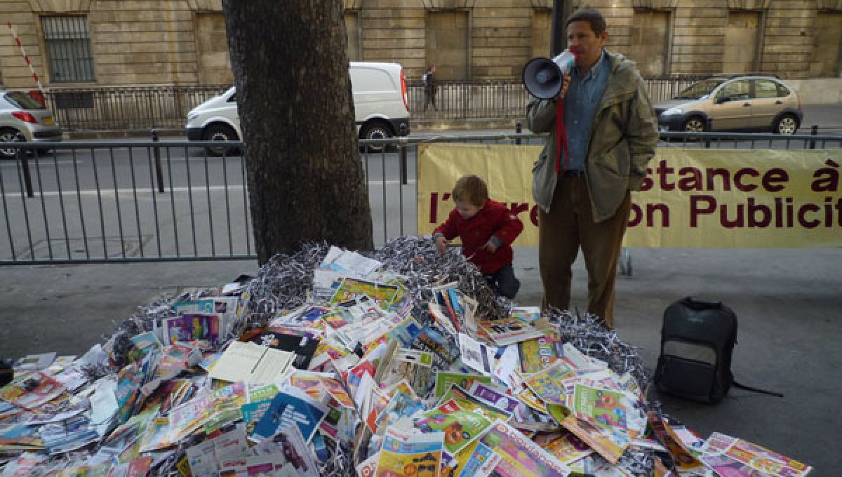 « Oui Pub » l’autocollant pour recevoir de la publicité dans sa boite aux lettres
