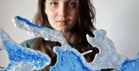 Une exposition pour évoquer la surconsommation de plastique