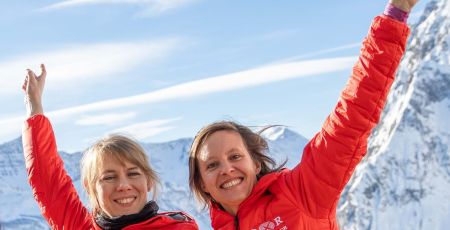Out_of_the_Reach_Felicie_Royol_et_Sandrine_Gaussein-Casanova_Chamonix_02_-_copie.jpeg