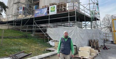 Olivier Vernet sculpteur d'une église millénaire nous a ouvert les portes du chantier