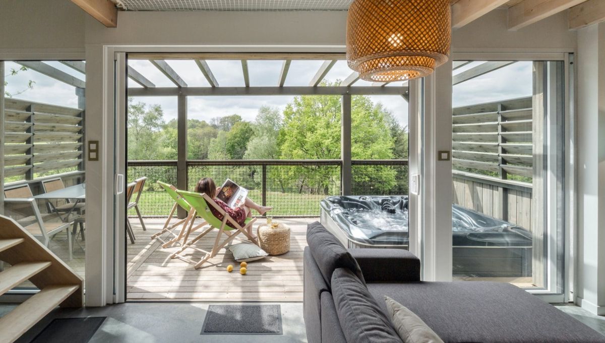 Spalazen_Nature_Hebergement_2_insolite_correz_e_palazinges_spa_lodge_armand_terrasse_2_-_copie_2.jpeg