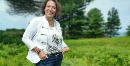 Transformer des déchets végétaux en litière pour animaux