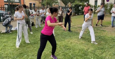 Un cours de capoeira inclusif à Vanves