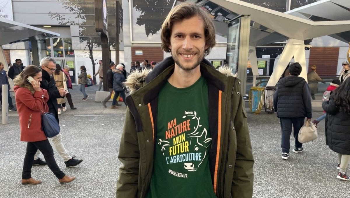 Yohan Bergeot rencontré à Paris Porte De Versailles part sur les routes de France pour sensibiliser à l'agriculture