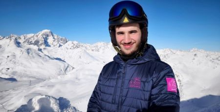 A Montvalezan, Hamza est chargé de bonheur auprès des ainés