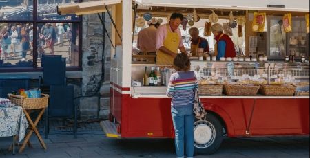 Le food truck s'installe désormais devant les entreprises