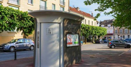 “Aller aux toilettes est un droit” une application recense toutes les toilettes
