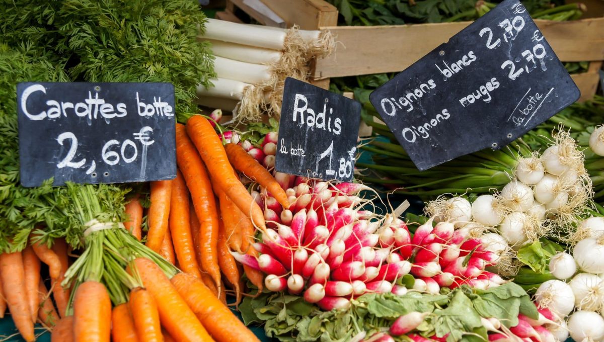 au marché : carottes radis et oignons 4