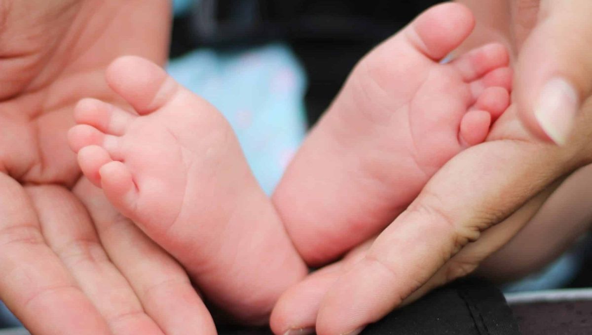 Baby’s feet