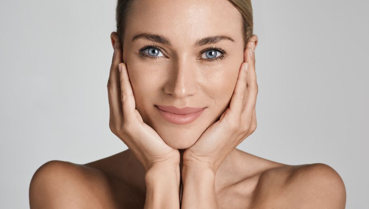 Bien-être : quels sont les bienfaits du yoga du visage et de l’automassage ?