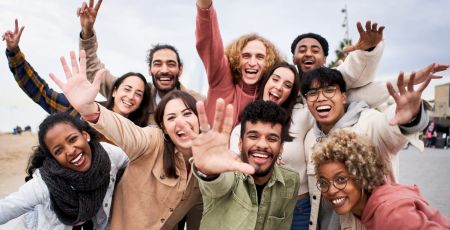 Développement personnel : le rôle du lien avec soi et les autres