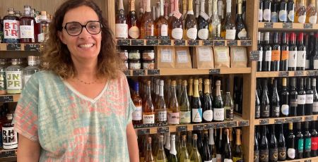 Boire autrement : à Aix-en-Provence, une cave célèbre la sobriété joyeuse