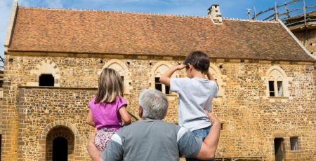 Bourgogne : la 28ème saison du château de Guédélon est lancée !  