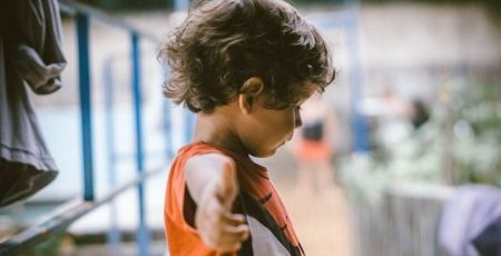 Yoga dans l'enseignement adapté aux enfants