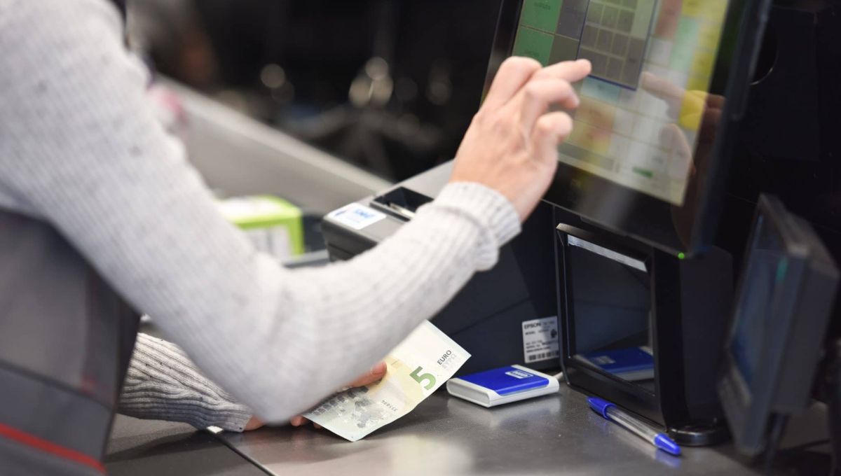 caisse travail argent euro cash