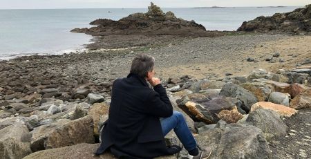 Didier face à la mer