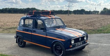 La voiture qui accompagnera Marin et Matthieu lors du 4L Trophy
