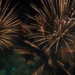 Feux d'artifice - crédit photo : grki via Adobe Stock