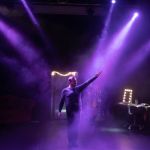 “Finie la comédie”, le spectacle de Fred Faure sur l’acceptation de soi