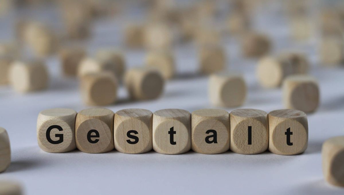 Gestalt - Holzwürfel mit Buchstaben