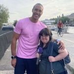 Jeanne et Laurent Laurent Maistret après son match au pied de la tour Eiffel.