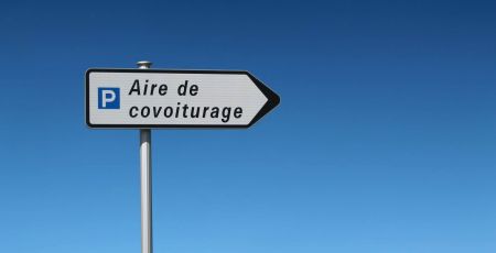 panneau aire de covoiturage kazy