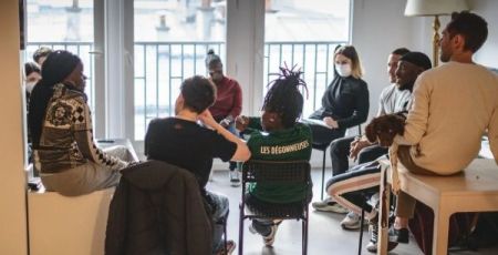 La Maison Escale : une aide aux jeunes LGBT+ fragilisés et précarisés