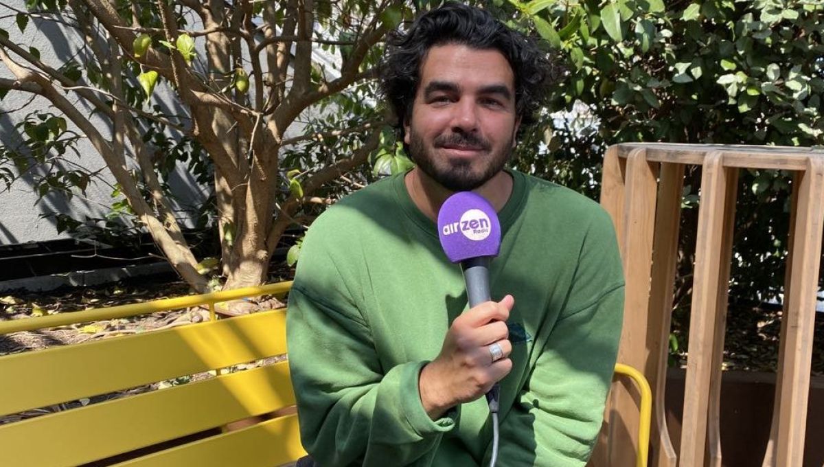 Le chanteur Alexandre Sookia, passé par The Voice, vous emmène en voyage