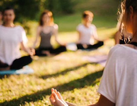 Le magazine “Esprit Yoga” : briser les clichés sur la pratique du yoga 