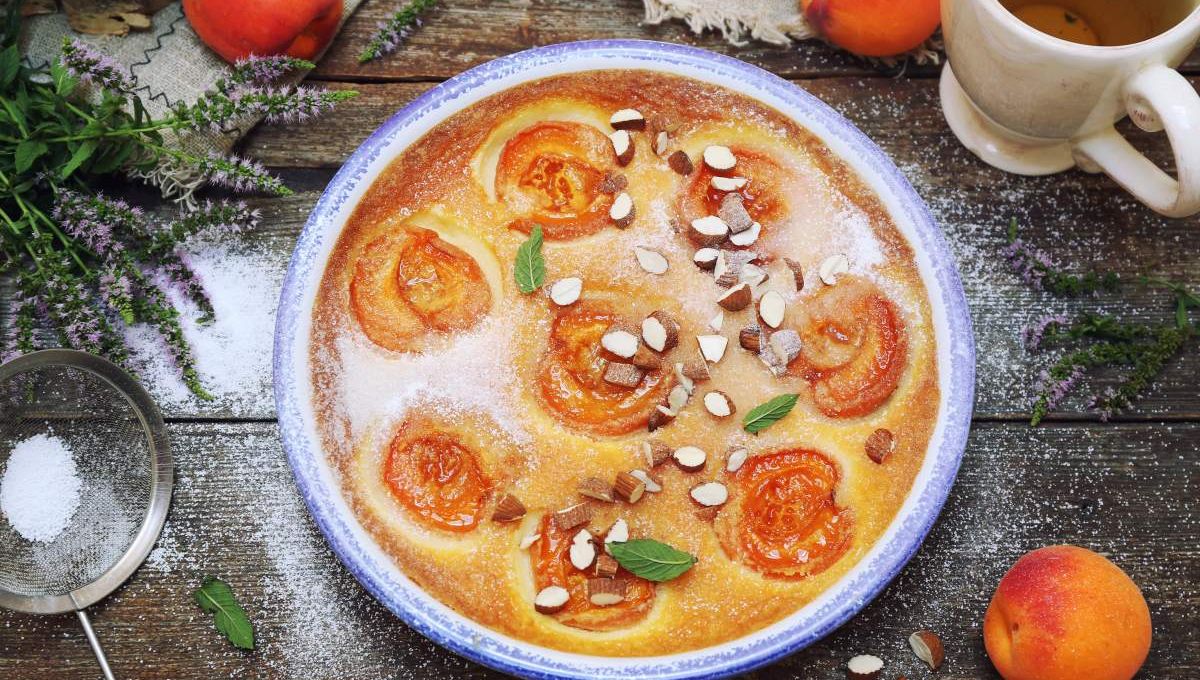 Flan aux abricots - crédit photo : photosimysia via Adobe Stock