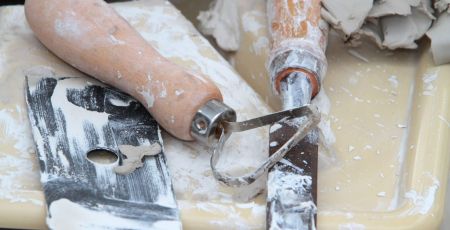 Les outils du potier.