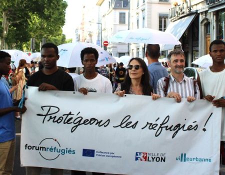 Lyon : la Marche des Parapluies met à l’honneur les réfugiés