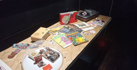 Machine arrière #1 : le radio transistor, un voyage dans le temps et dans le son