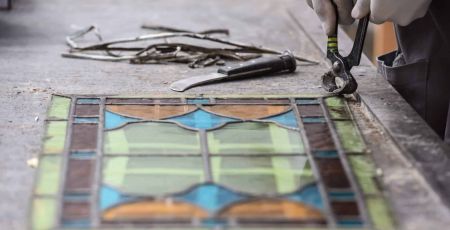 maitre verrier art  vitraux artisan restauration couleur atelier verrerie