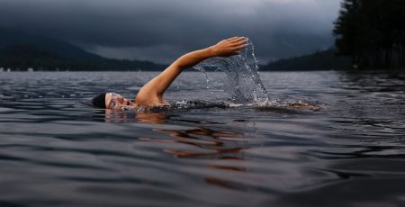 Noam Yaron, les défis à la nage pour la protection de la biodiversité