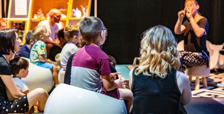 Lyon : des contes à gigoter pour faire voyager les tout-petits