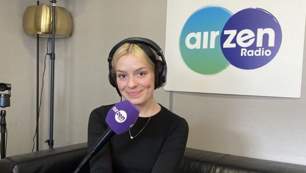 Musique : Hélène Sio chante “les ratures” de sa vie dans un tout nouvel EP